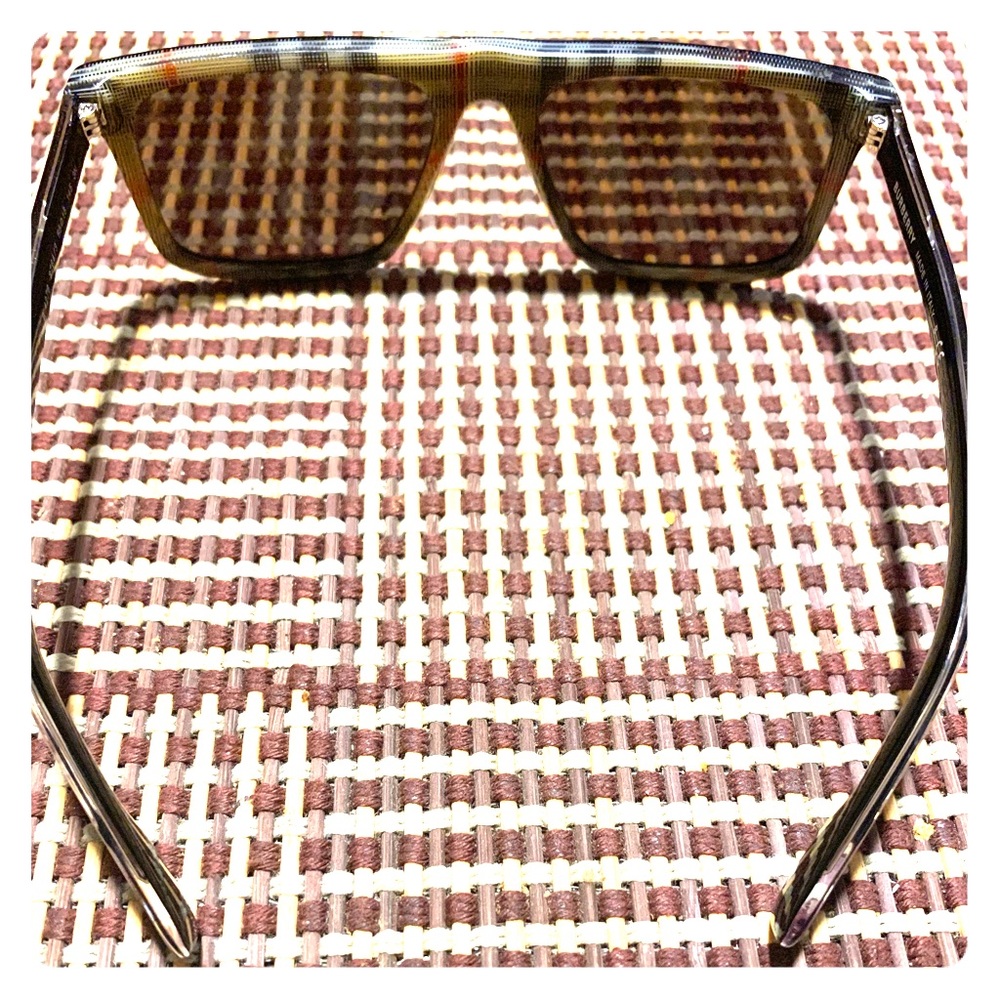 Designer stylish Dark Burberry shades